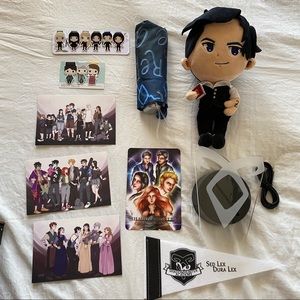 Shadowhunter merch / bundle
